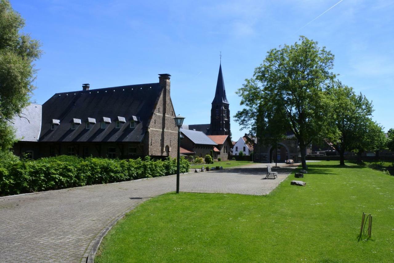 B & B Kasteelhoeve Borgharen - Maastricht Bagian luar foto